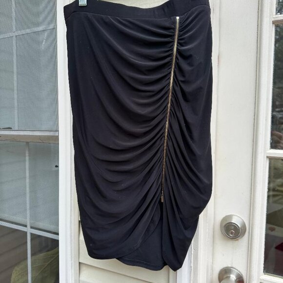 CACHE Black Solid Polyester Fitted Rushed Pencil Gold Zipper Skirt Stretch, Sz 6 - Picture 1 of 3